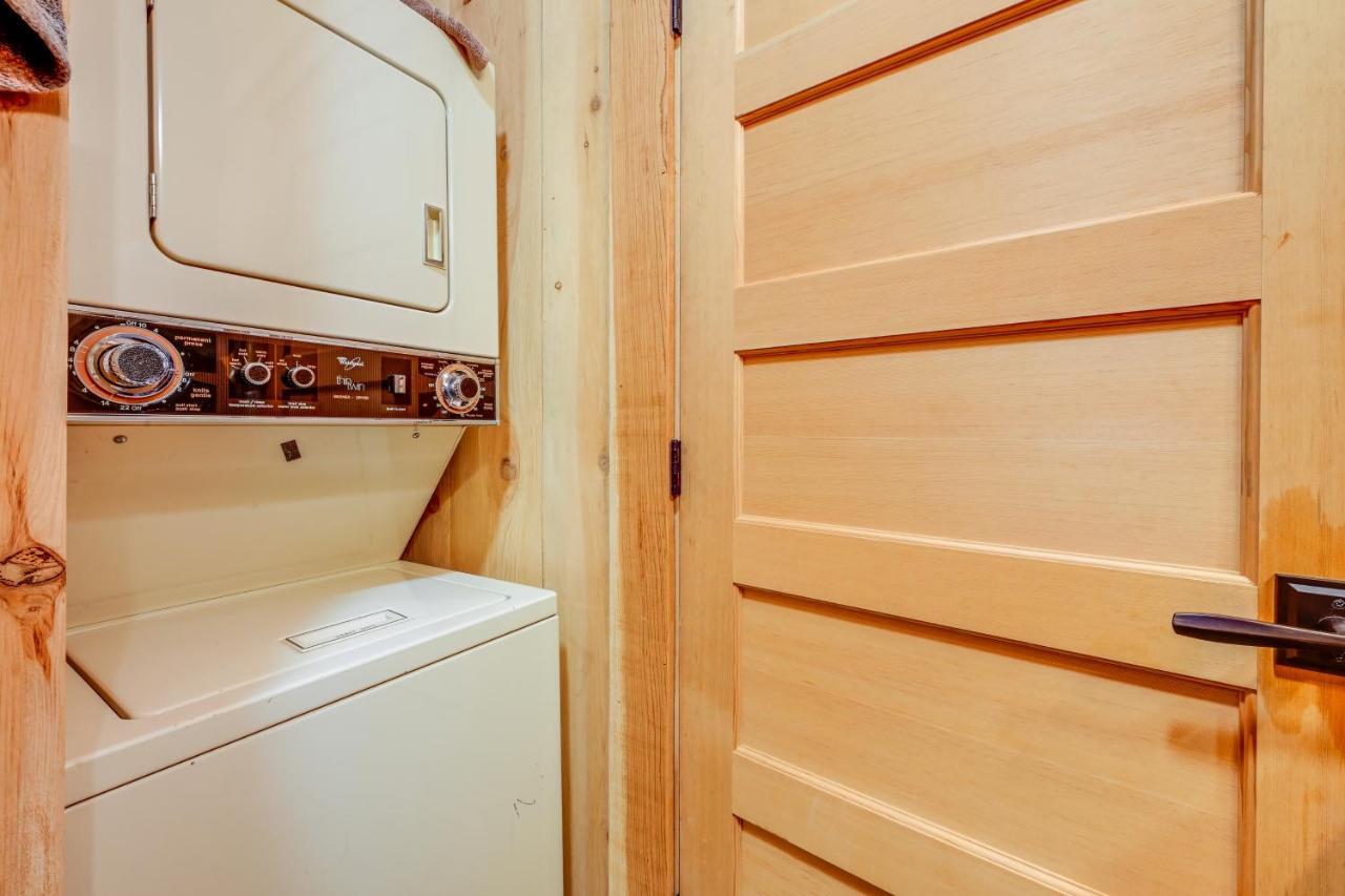 Enchanting Creekside Cabin Near Kings Canyon Park! Badger Extérieur photo