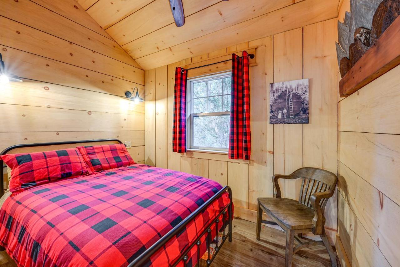 Enchanting Creekside Cabin Near Kings Canyon Park! Badger Extérieur photo
